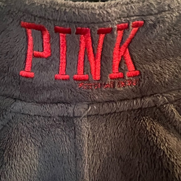 PINK Wisconsin Badgers fuzzy jacket. Size Medium. Color Gray - Picture 3 of 4